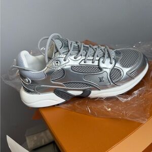Louis Vuitton Metallic Silver Low-Top Sneakers